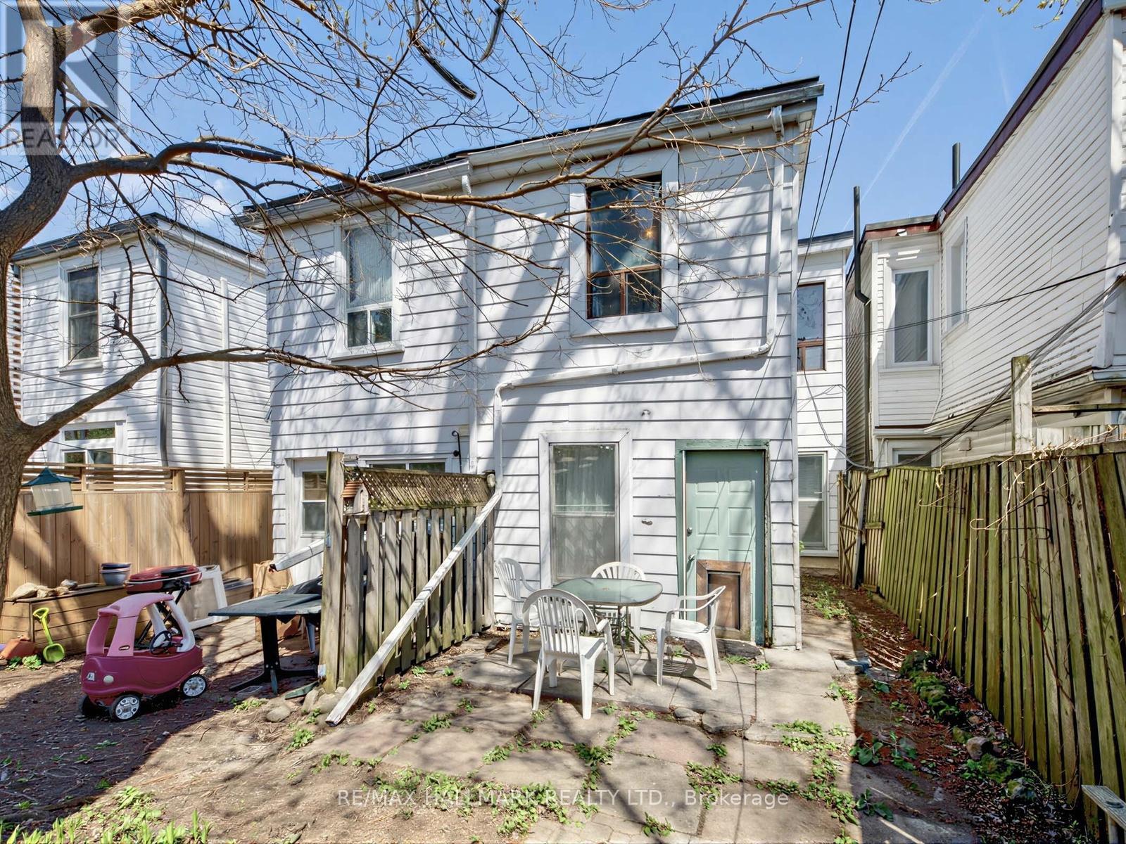 82 Muriel Avenue, Toronto, Ontario  M4J 2Y4 - Photo 27 - E13086464