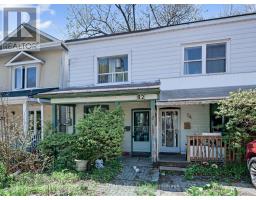 82 MURIEL AVENUE, Toronto, Ontario