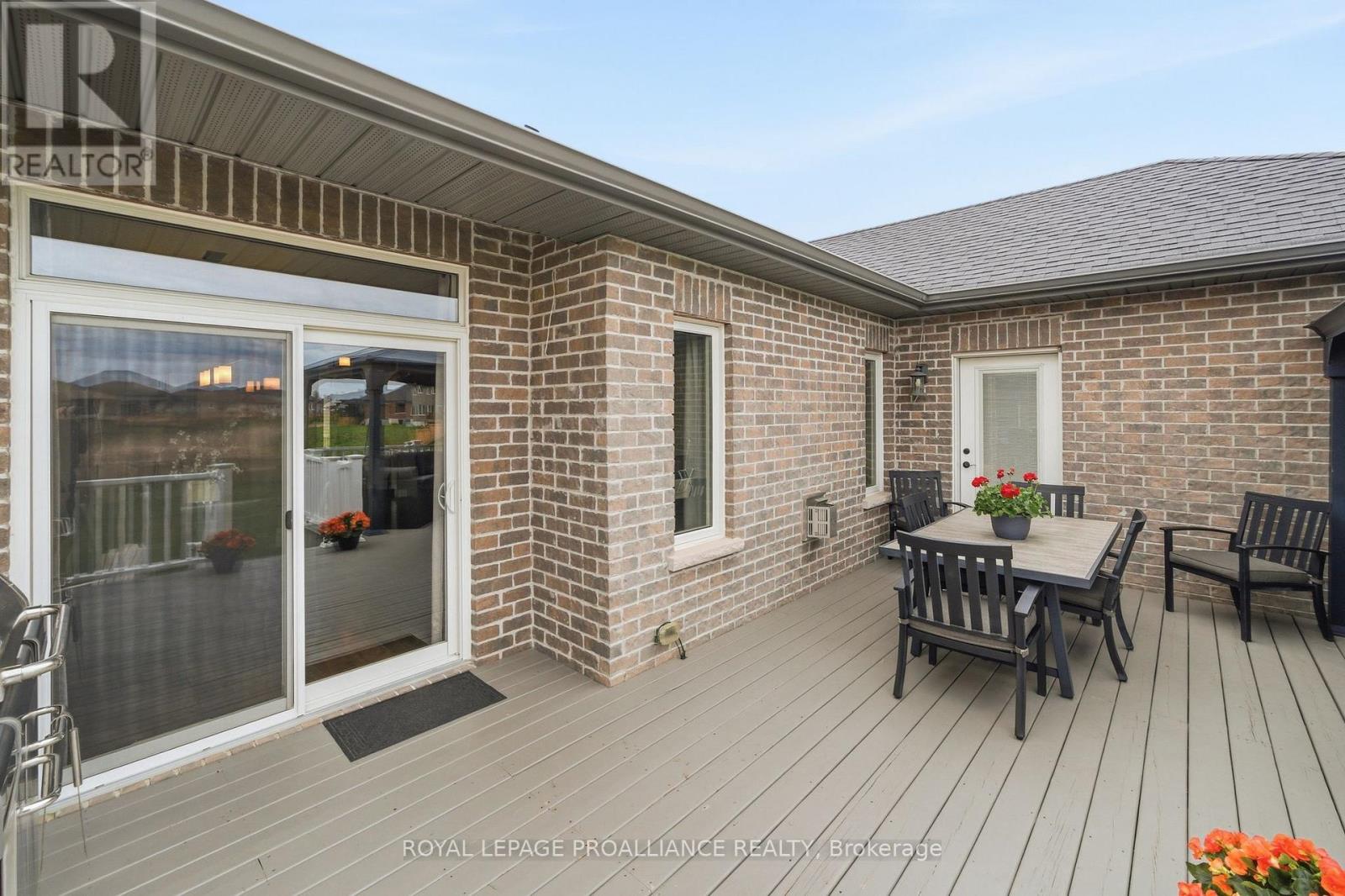 18 Trinity Court, Belleville, Ontario  K8N 0E7 - Photo 40 - X13086140
