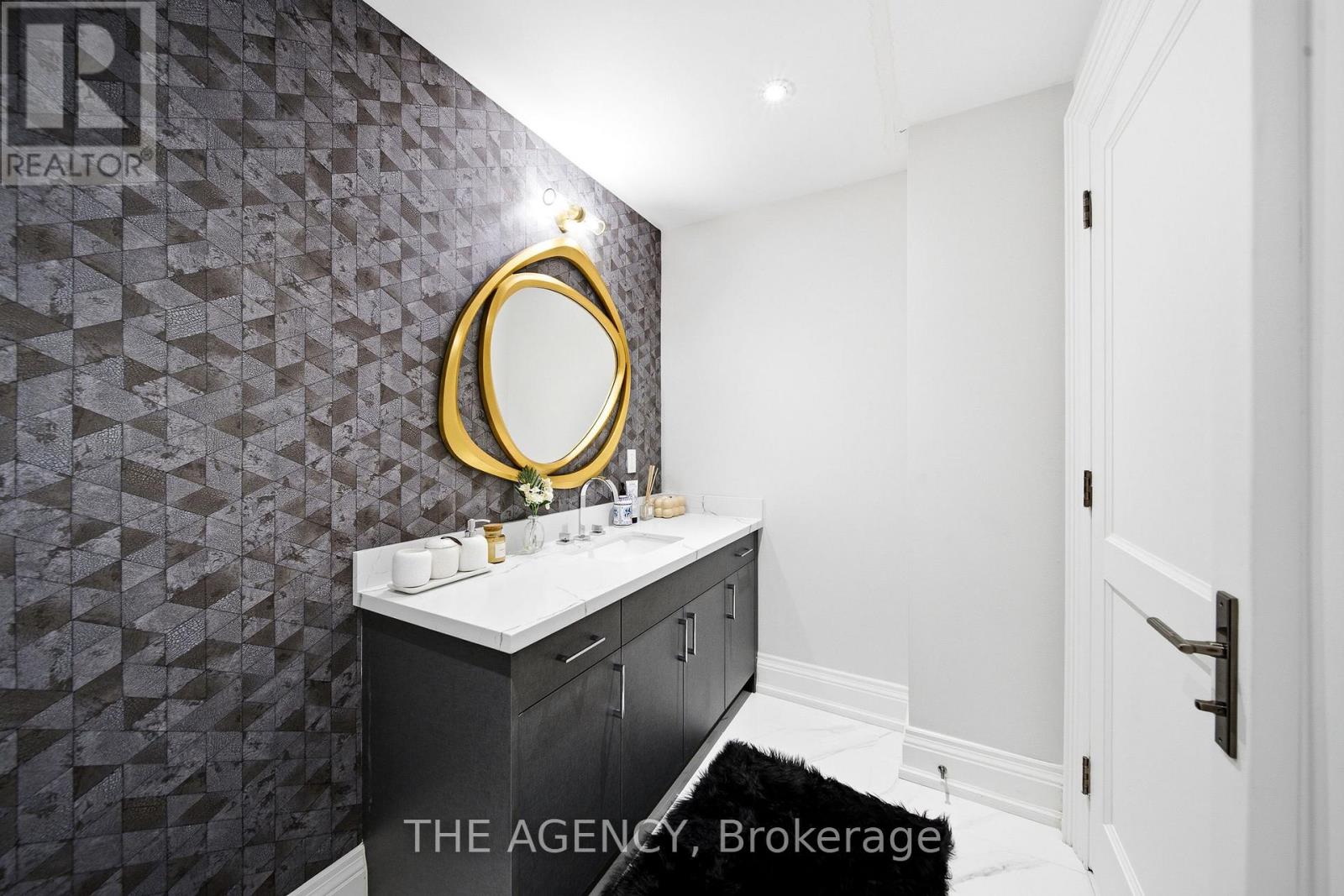 8 Bayview Park Lane, Richmond Hill, Ontario  L4E 3G1 - Photo 31 - N13086334