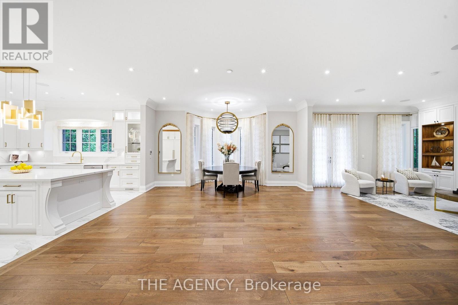 8 Bayview Park Lane, Richmond Hill, Ontario  L4E 3G1 - Photo 6 - N13086334