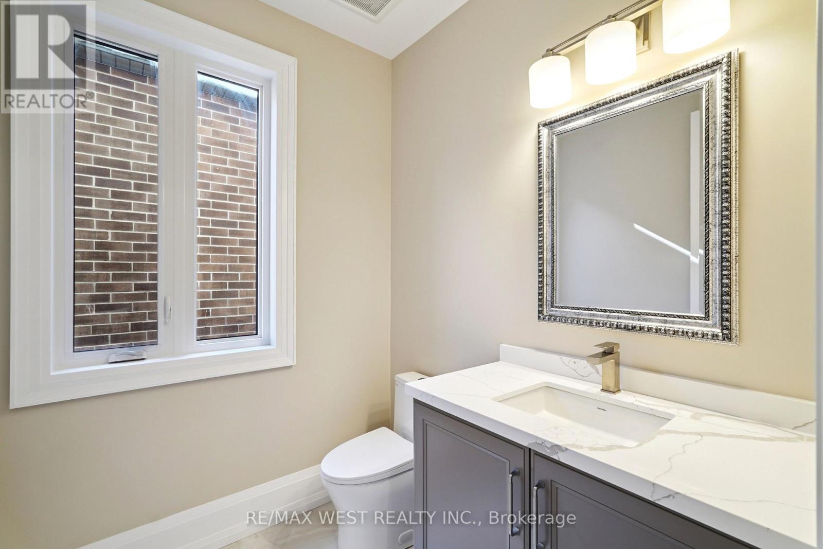 29 W Dykie Court, Bradford West Gwillimbury (Bradford), Ontario  L3Z 0Y1 - Photo 12 - N13086544