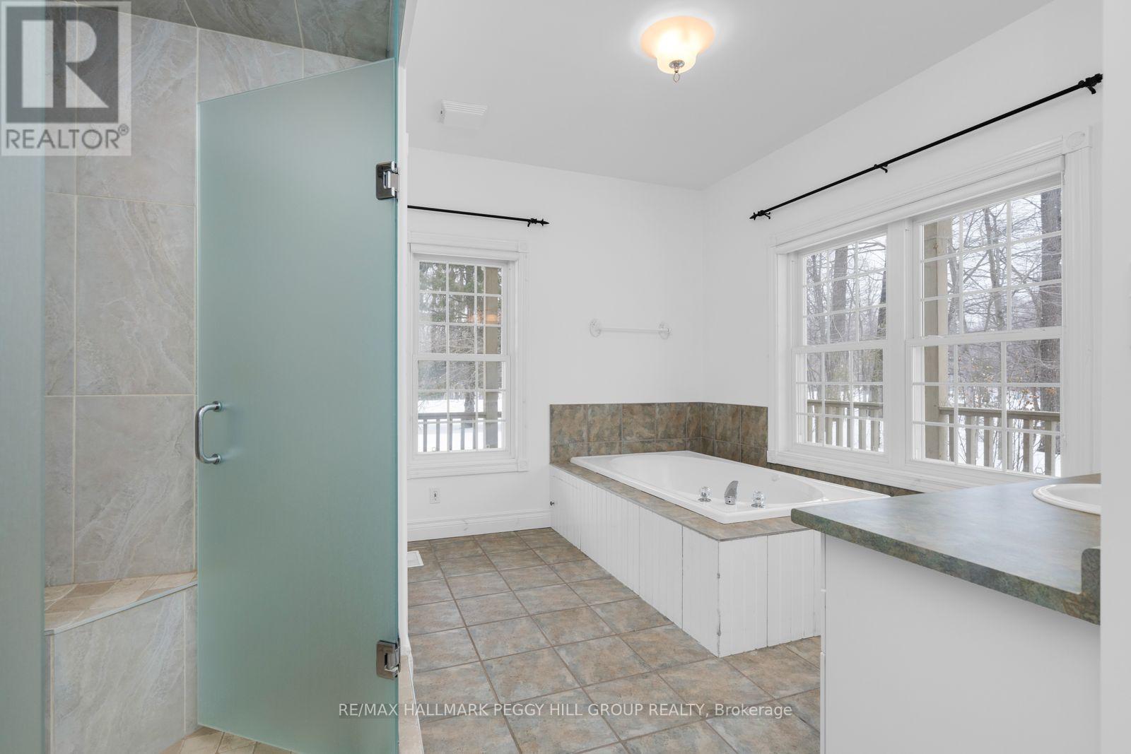 18 Trillium Trail, Oro-Medonte, Ontario  L0K 1E0 - Photo 8 - S13086554