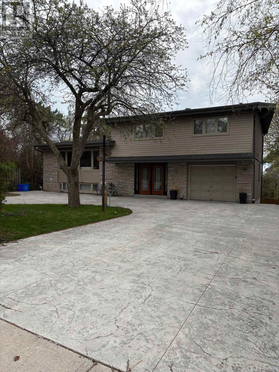 BSMT - 134 ELIZABETH CRESCENT N, Whitby, Ontario