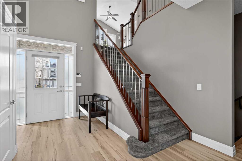 385 Rainbow Falls Way, Chestermere, Alberta  T1X 1S6 - Photo 4 - A2304494