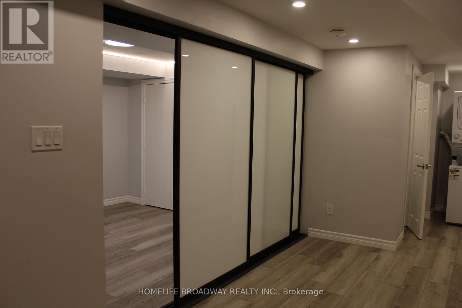 Bsmt - 6008 Duford Drive, Mississauga, Ontario  L5V 1A9 - Photo 8 - W13086270