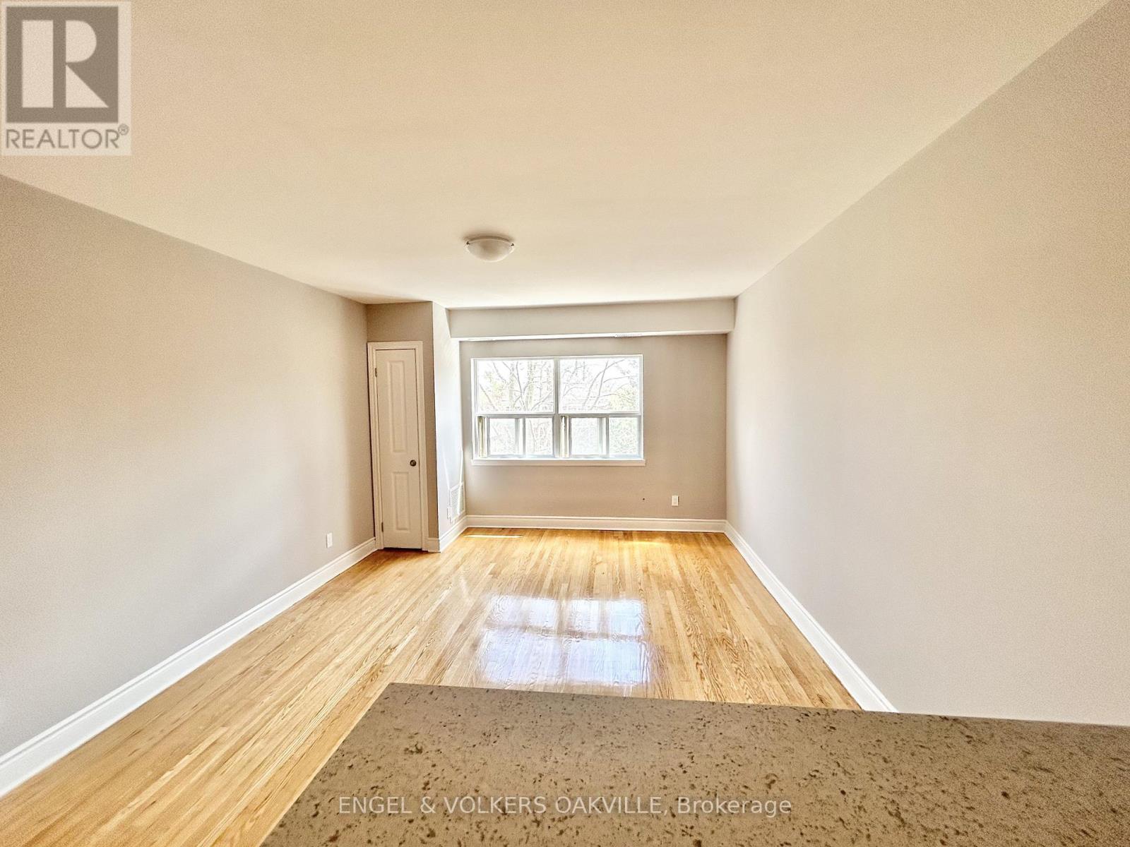 10 - 80 Twenty Fifth Street, Toronto, Ontario  M8V 3P9 - Photo 3 - W13086278