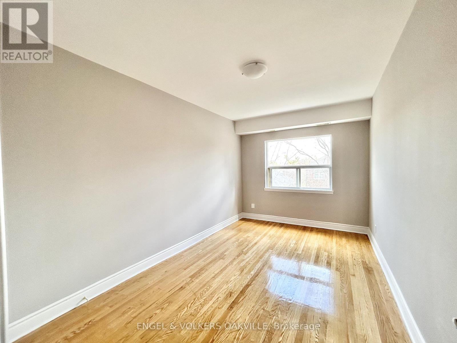 10 - 80 Twenty Fifth Street, Toronto, Ontario  M8V 3P9 - Photo 5 - W13086278