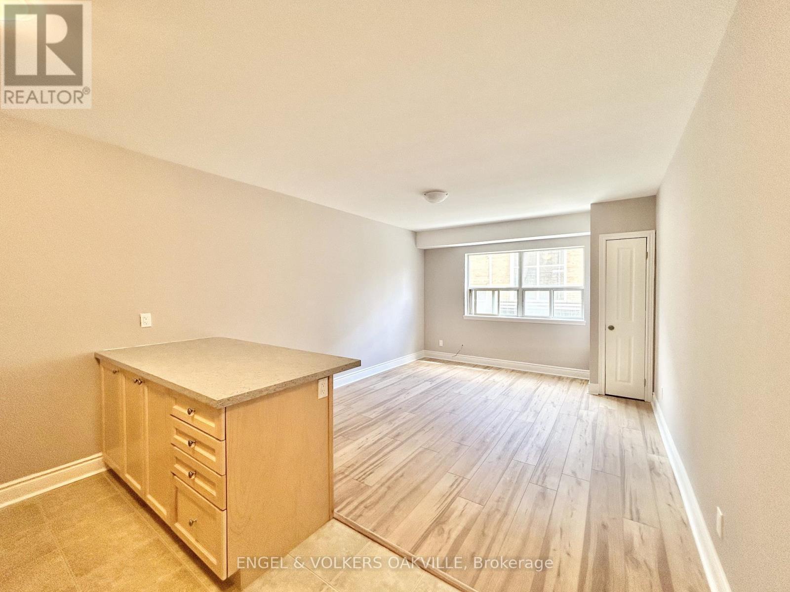4 - 100 Twenty Fifth Street, Toronto, Ontario  M8V 3P9 - Photo 2 - W13086282