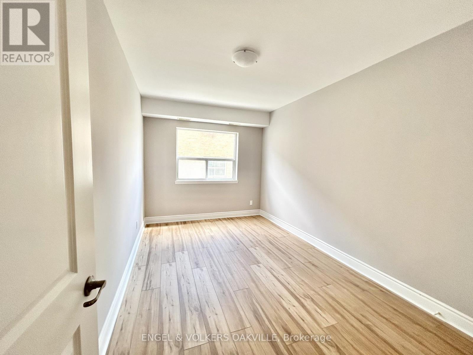 4 - 100 Twenty Fifth Street, Toronto, Ontario  M8V 3P9 - Photo 5 - W13086282