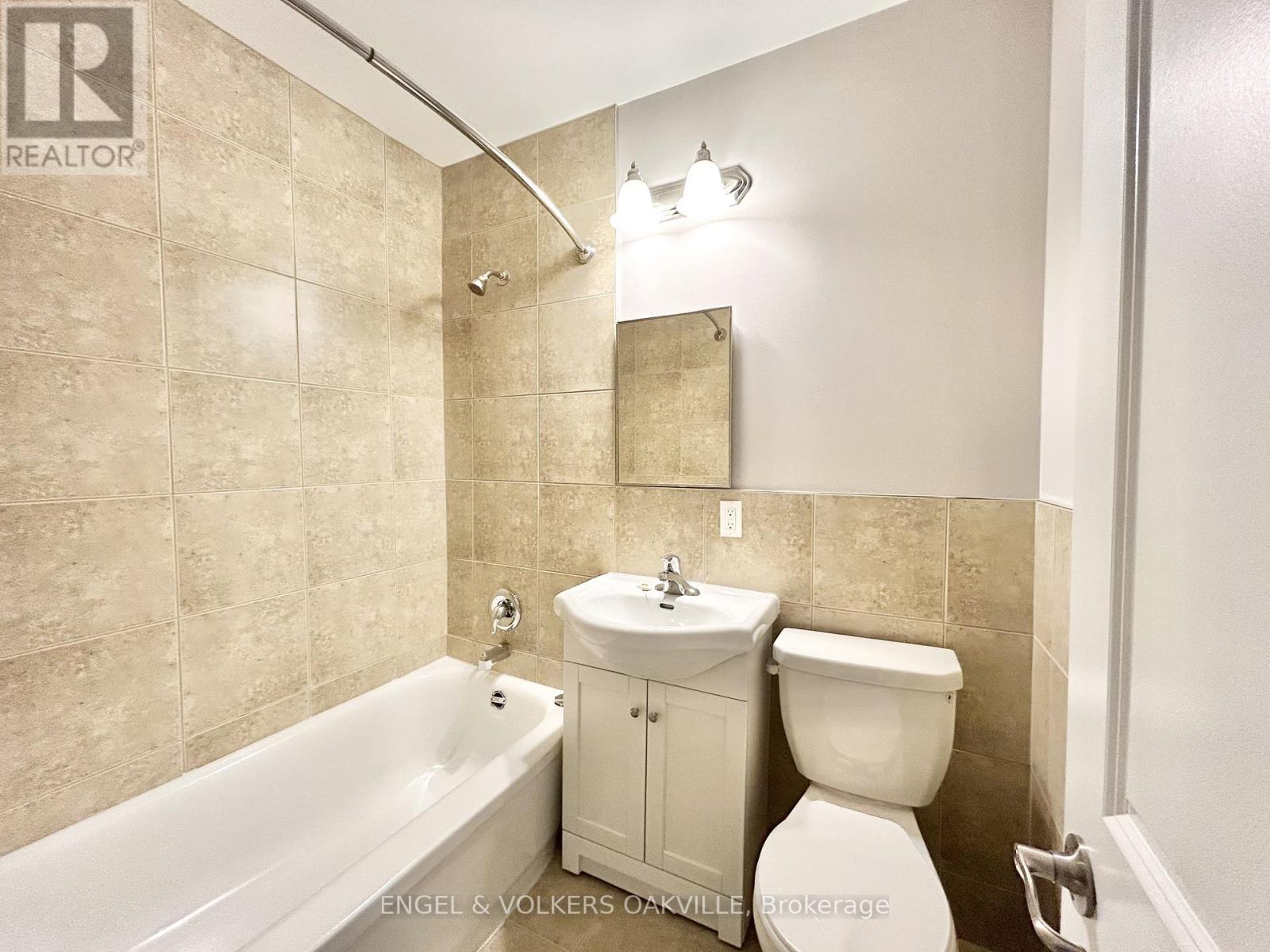 4 - 100 Twenty Fifth Street, Toronto, Ontario  M8V 3P9 - Photo 6 - W13086282