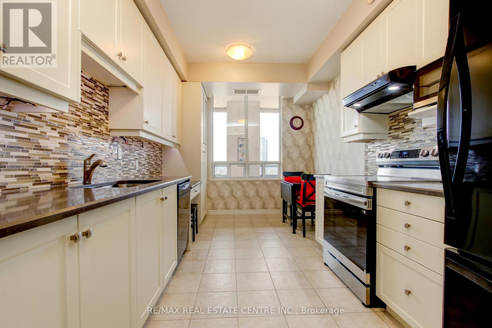 1202 - 1 Belvedere Court, Brampton, Ontario  L6V 4M6 - Photo 17 - W13086284