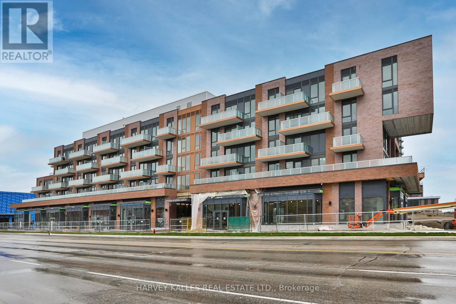 535 - 215 Lakeshore Road W, Mississauga (Port Credit), Ontario  L5H 1G5 - Photo 23 - W13086338