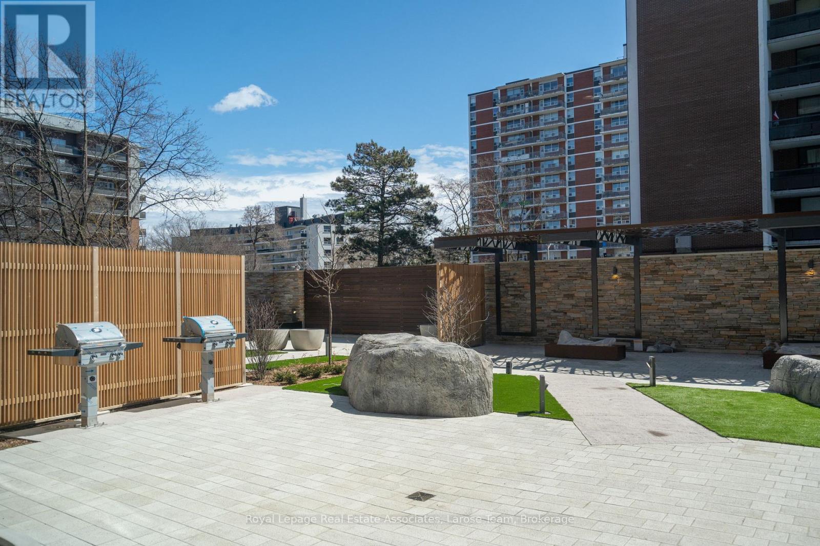 1008 - 21 Park Street E, Mississauga, Ontario  L5G 1L7 - Photo 13 - W13086364