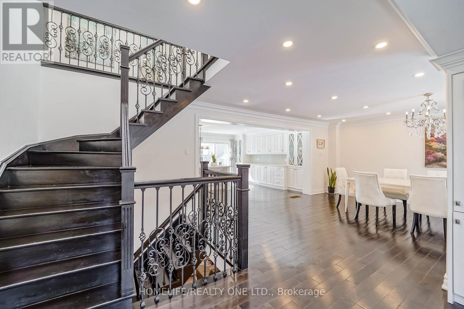 31 Bearwood Drive, Toronto, Ontario  M9A 4G5 - Photo 15 - W13086374