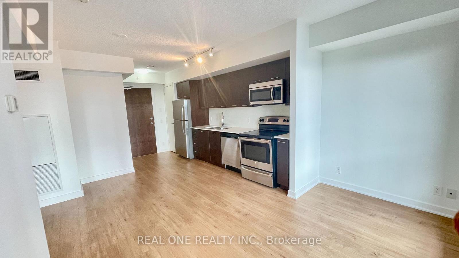 809 - 2220 Lake Shore Boulevard W, Toronto, Ontario  M8V 1A4 - Photo 7 - W13086454