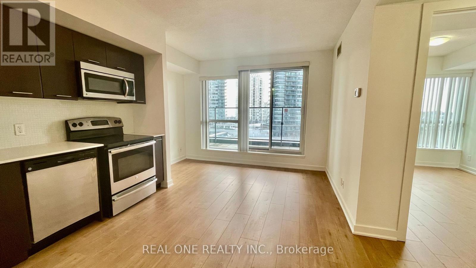 809 - 2220 Lake Shore Boulevard W, Toronto, Ontario  M8V 1A4 - Photo 8 - W13086454