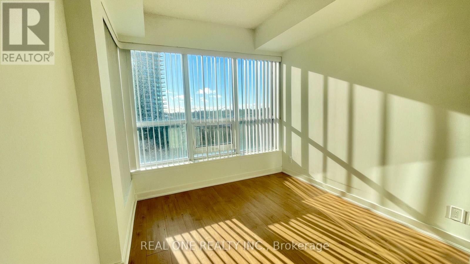 809 - 2220 Lake Shore Boulevard W, Toronto, Ontario  M8V 1A4 - Photo 9 - W13086454