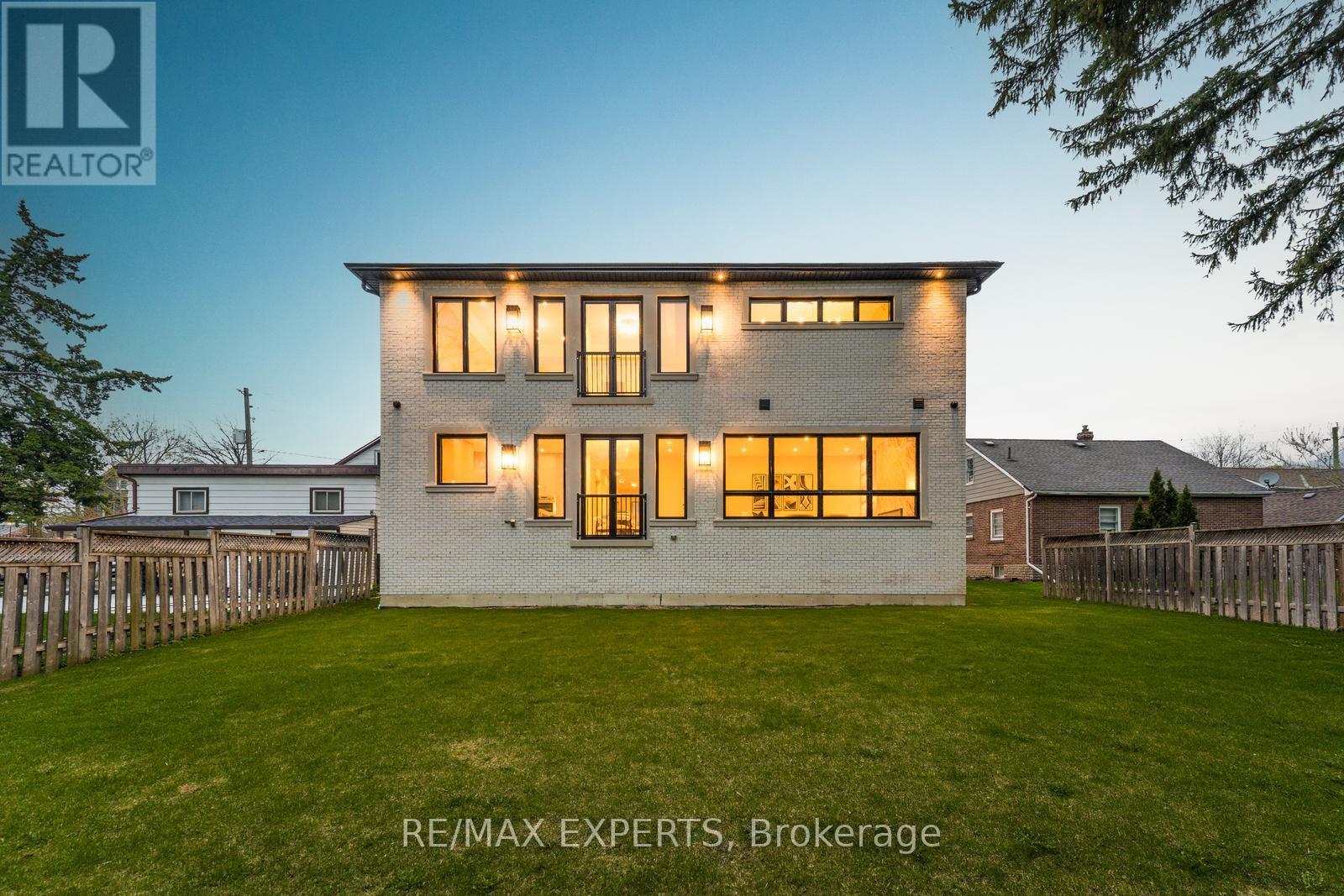 86 Willow Street, Caledon (Bolton East), Ontario  L7E 3G3 - Photo 3 - W13086474