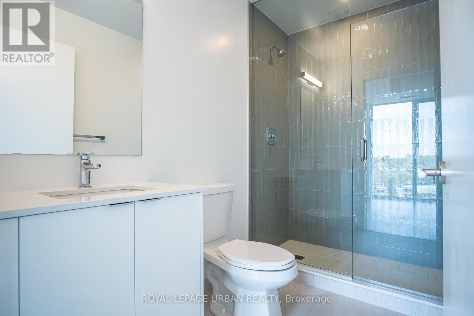 1660 Bloor Street W, Toronto, Ontario  M6P 1B1 - Photo 11 - W13086484