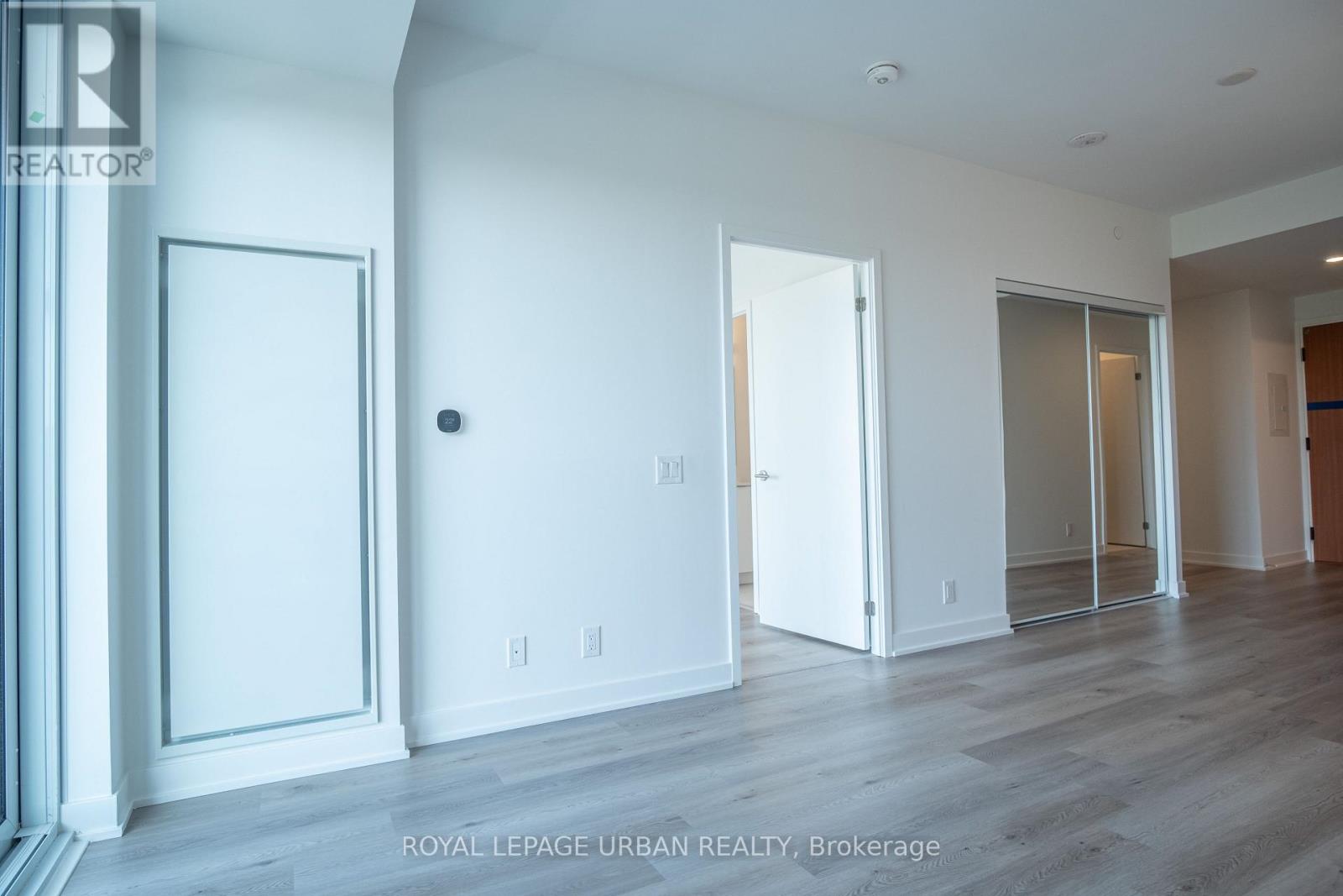 1660 Bloor Street W, Toronto, Ontario  M6P 1B1 - Photo 12 - W13086484
