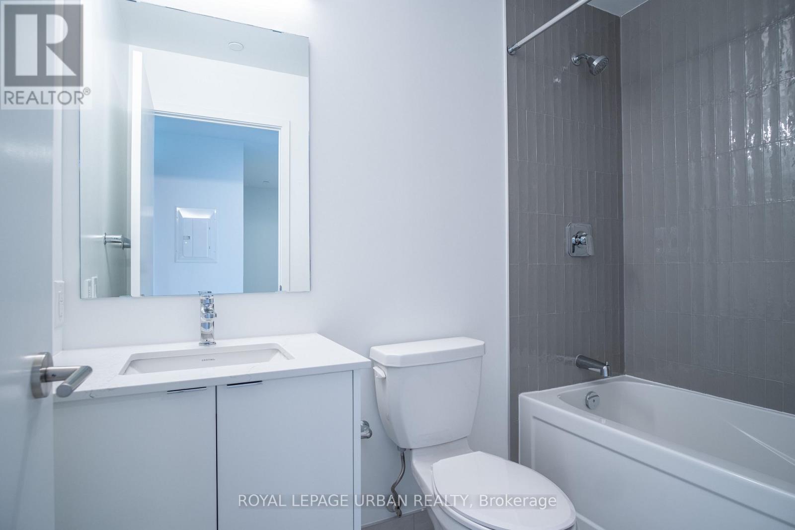 1660 Bloor Street W, Toronto, Ontario  M6P 1B1 - Photo 15 - W13086484