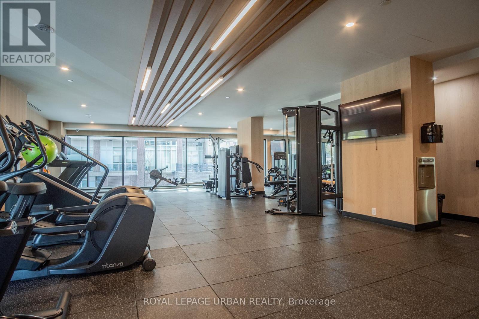 1660 Bloor Street W, Toronto, Ontario  M6P 1B1 - Photo 23 - W13086484