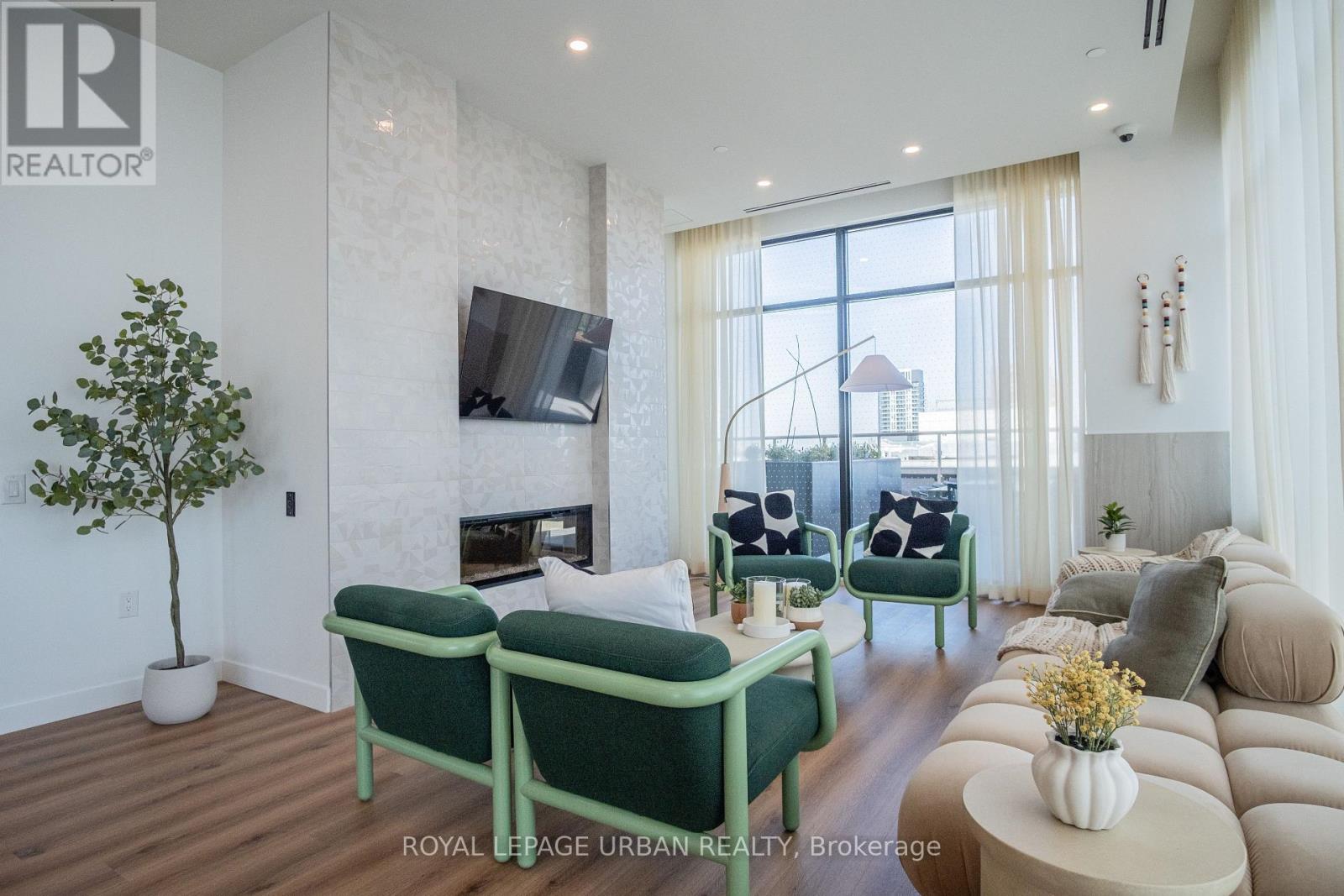 1660 Bloor Street W, Toronto, Ontario  M6P 1B1 - Photo 32 - W13086484