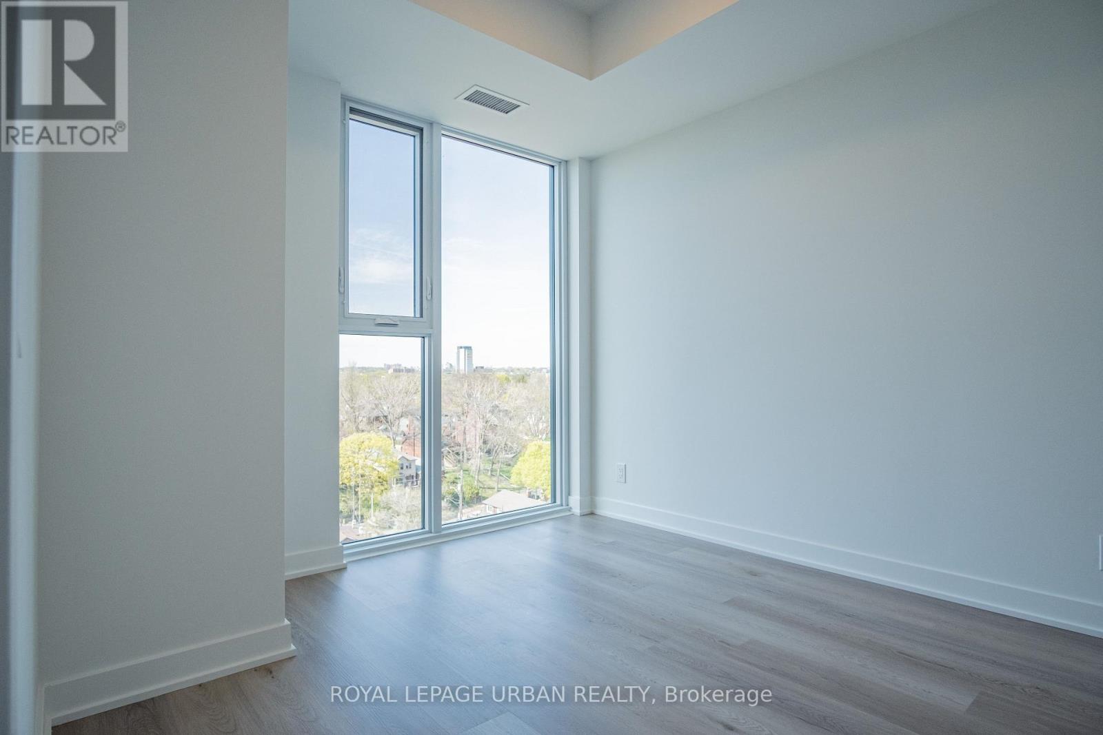 1660 Bloor Street W, Toronto, Ontario  M6P 1B1 - Photo 8 - W13086484