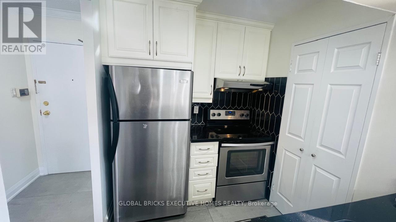 204 - 265 Enfield Place, Mississauga, Ontario  L5B 3Y7 - Photo 5 - W13086496