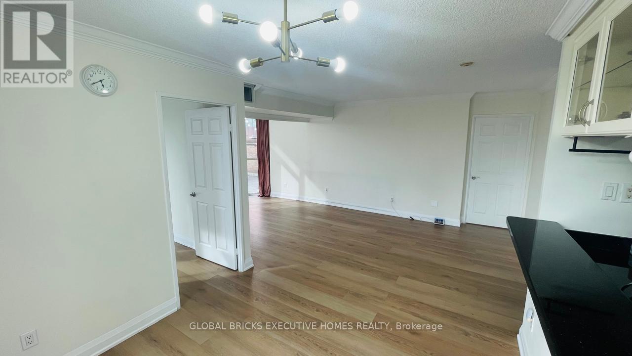204 - 265 Enfield Place, Mississauga, Ontario  L5B 3Y7 - Photo 8 - W13086496