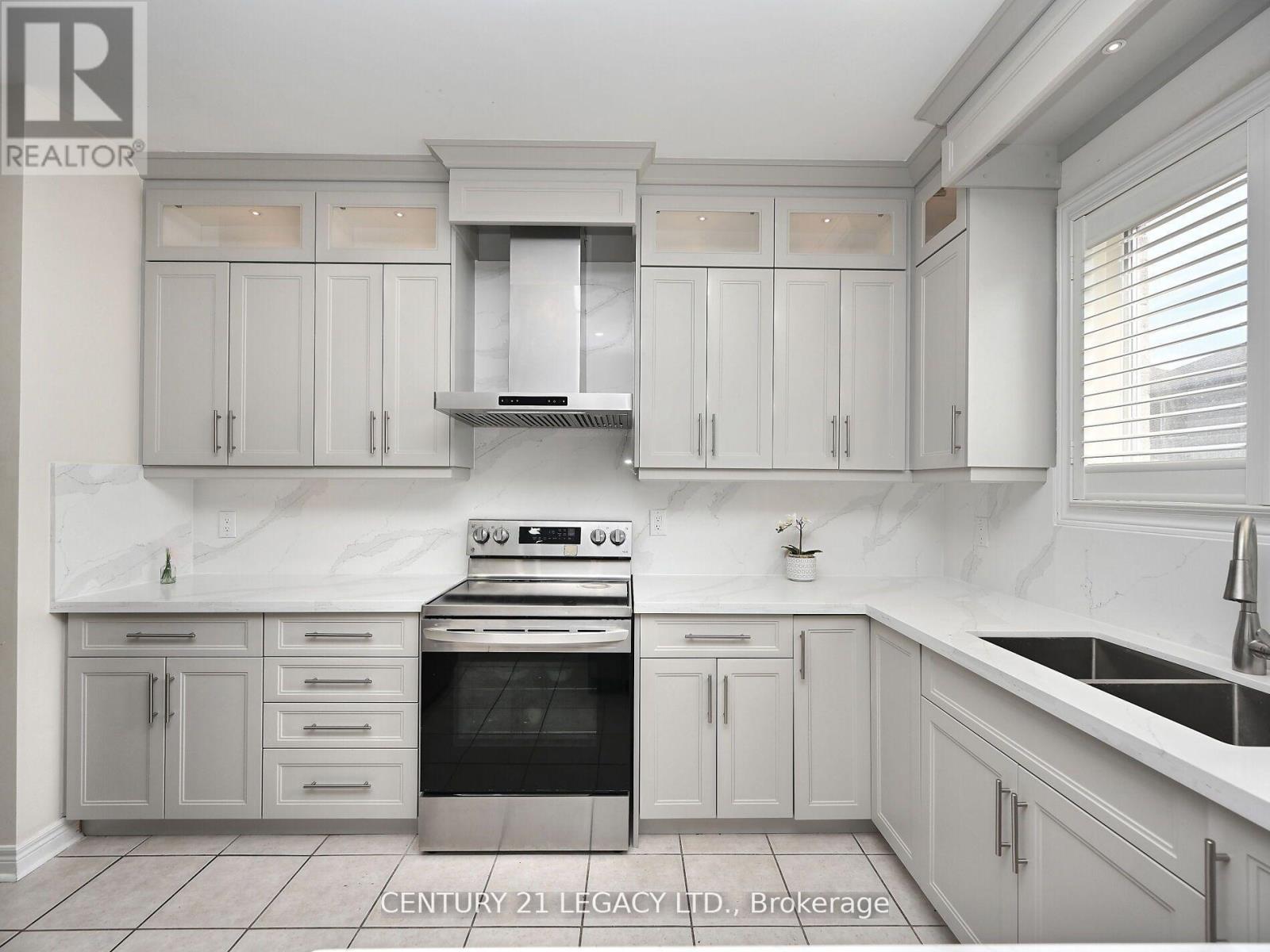 3 Bowsfield Drive, Brampton, Ontario  L6P 1C8 - Photo 14 - W13086526