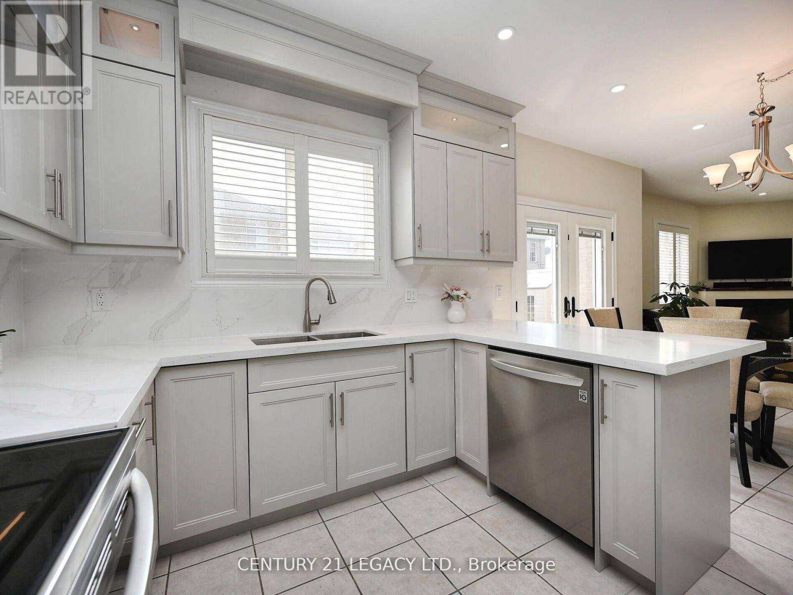 3 Bowsfield Drive, Brampton, Ontario  L6P 1C8 - Photo 18 - W13086526