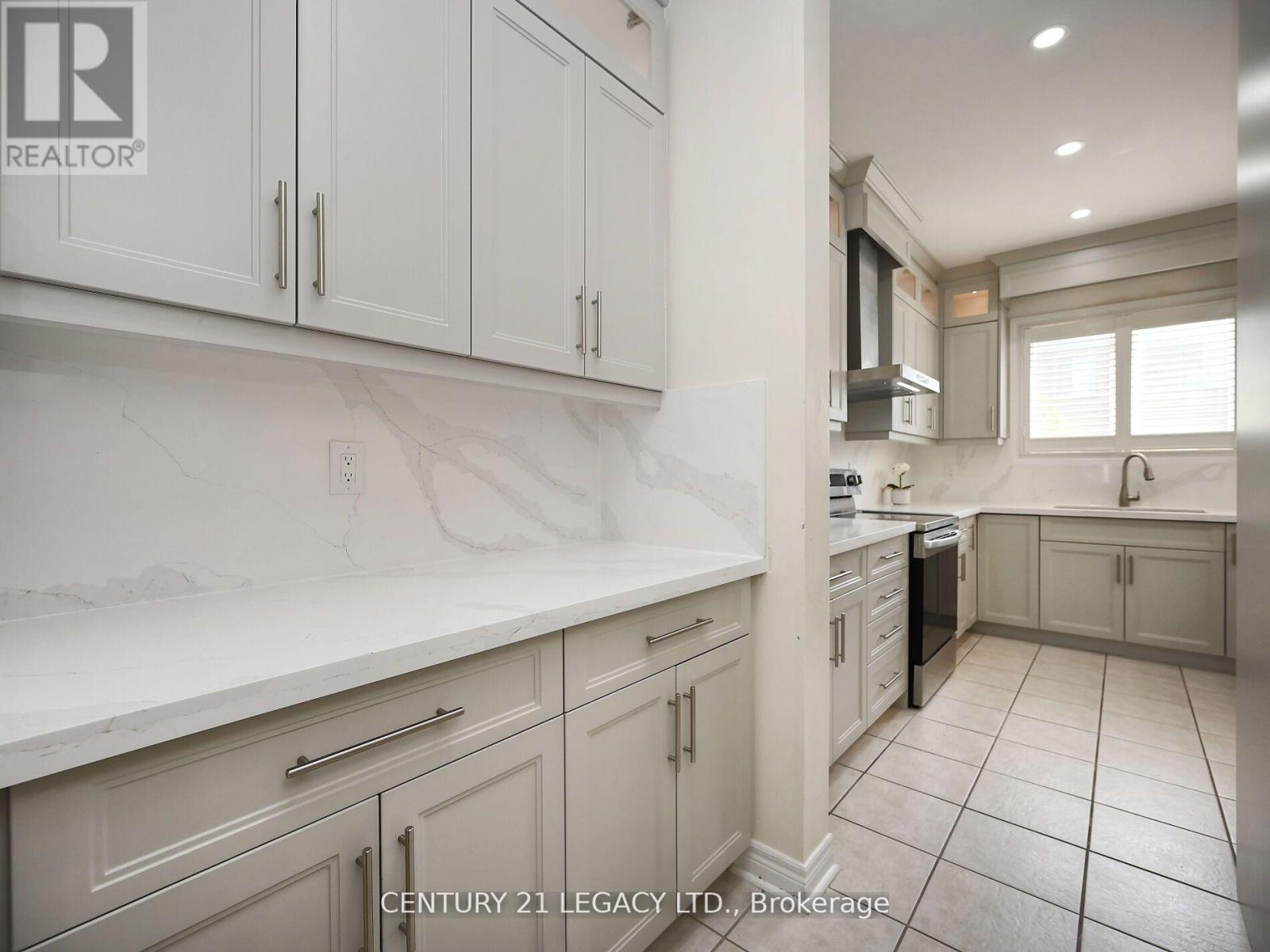 3 Bowsfield Drive, Brampton, Ontario  L6P 1C8 - Photo 21 - W13086526