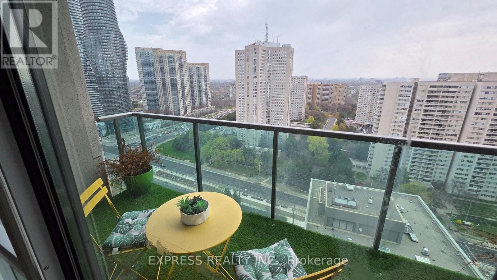 2601 - 208 Enfield Place, Mississauga, Ontario  L5B 0G8 - Photo 4 - W13086546