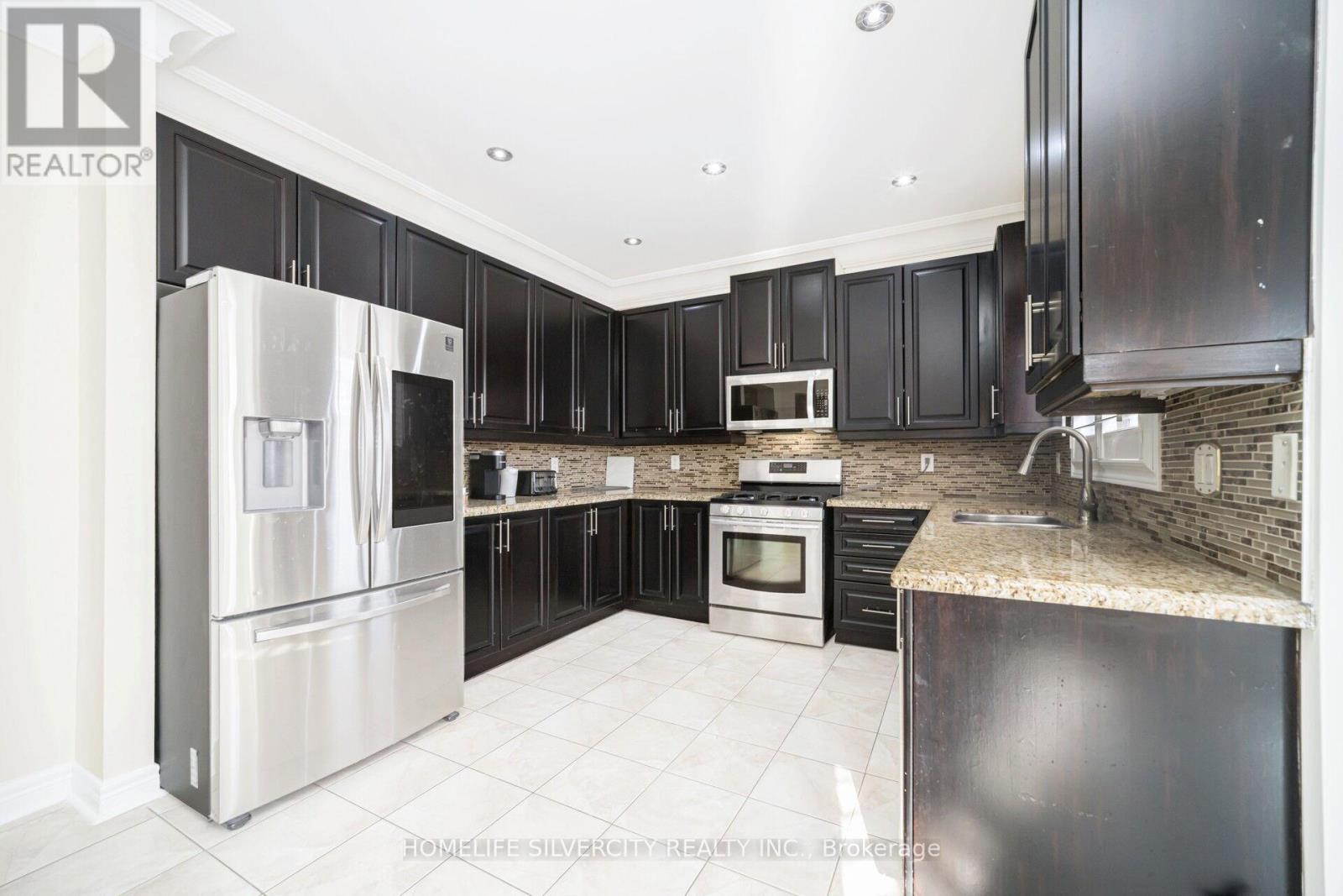 17 Sparhill Street, Brampton, Ontario  L6R 0P2 - Photo 17 - W13086570