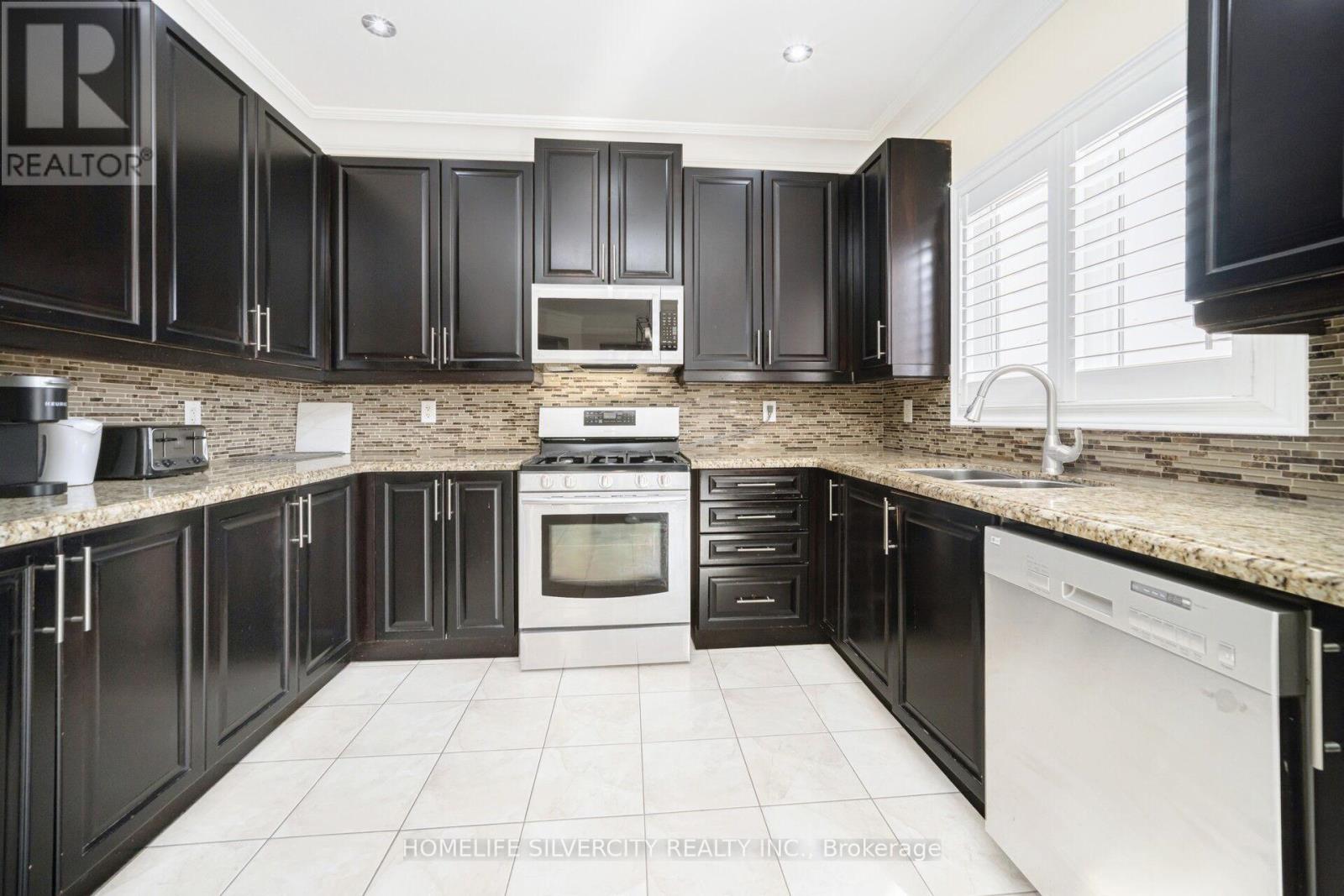 17 Sparhill Street, Brampton, Ontario  L6R 0P2 - Photo 18 - W13086570