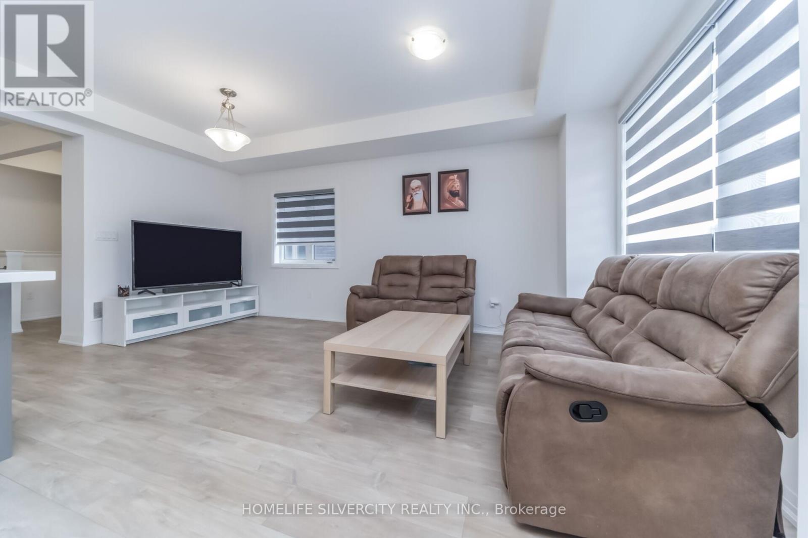 25 Purple Sage Drive, Brampton (Bram East), Ontario  L6P 4P1 - Photo 16 - W13086576
