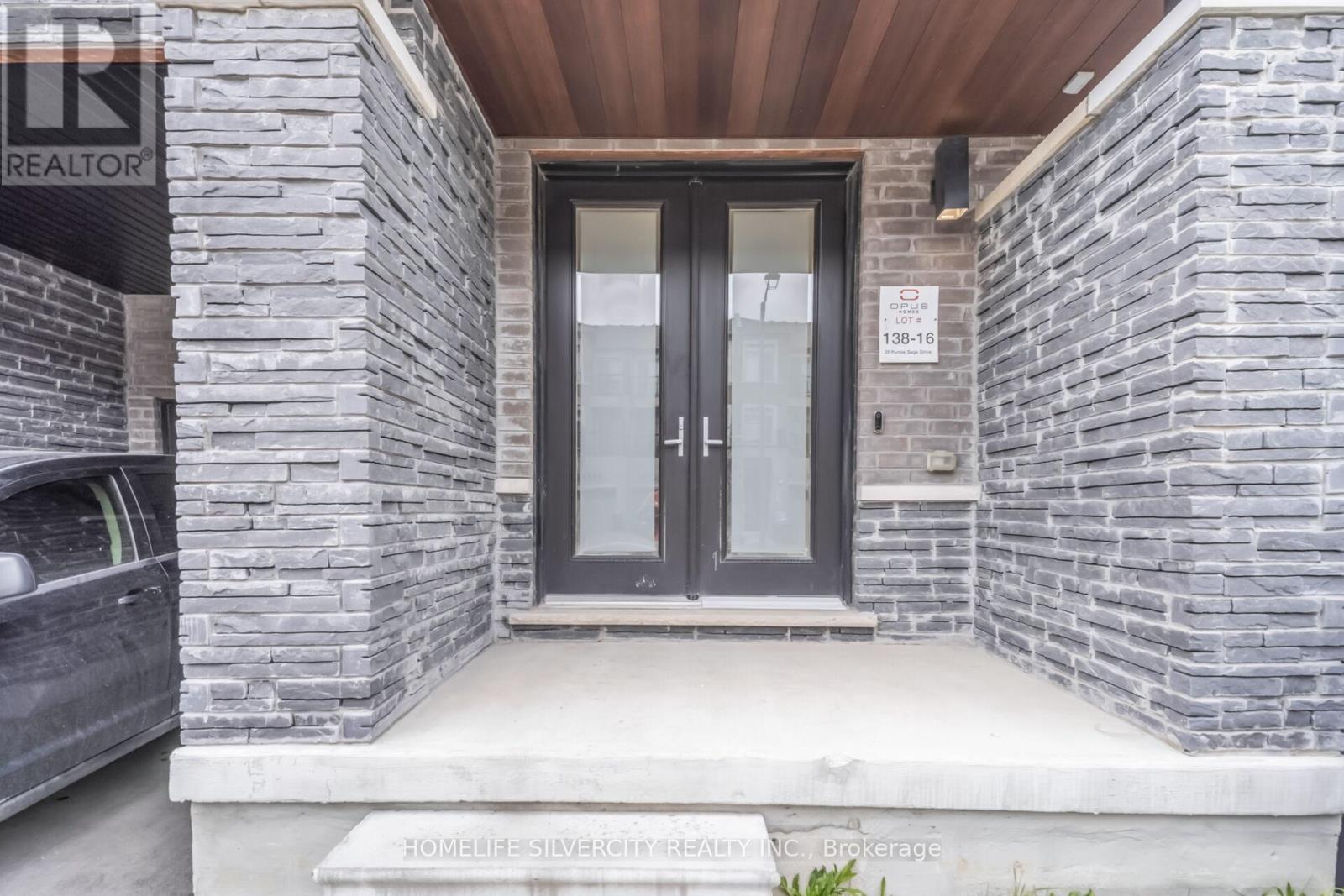 25 Purple Sage Drive, Brampton (Bram East), Ontario  L6P 4P1 - Photo 3 - W13086576