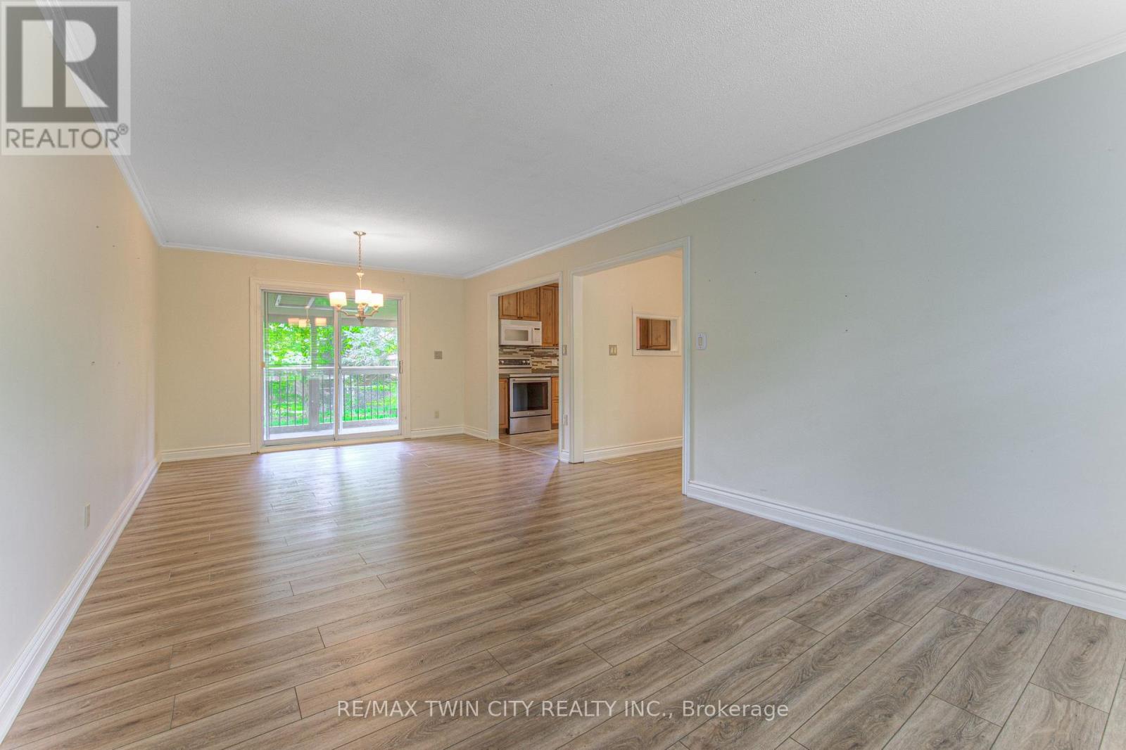 18 Gilston Parkway, Brant, Ontario  N3L 3K6 - Photo 11 - X13086332
