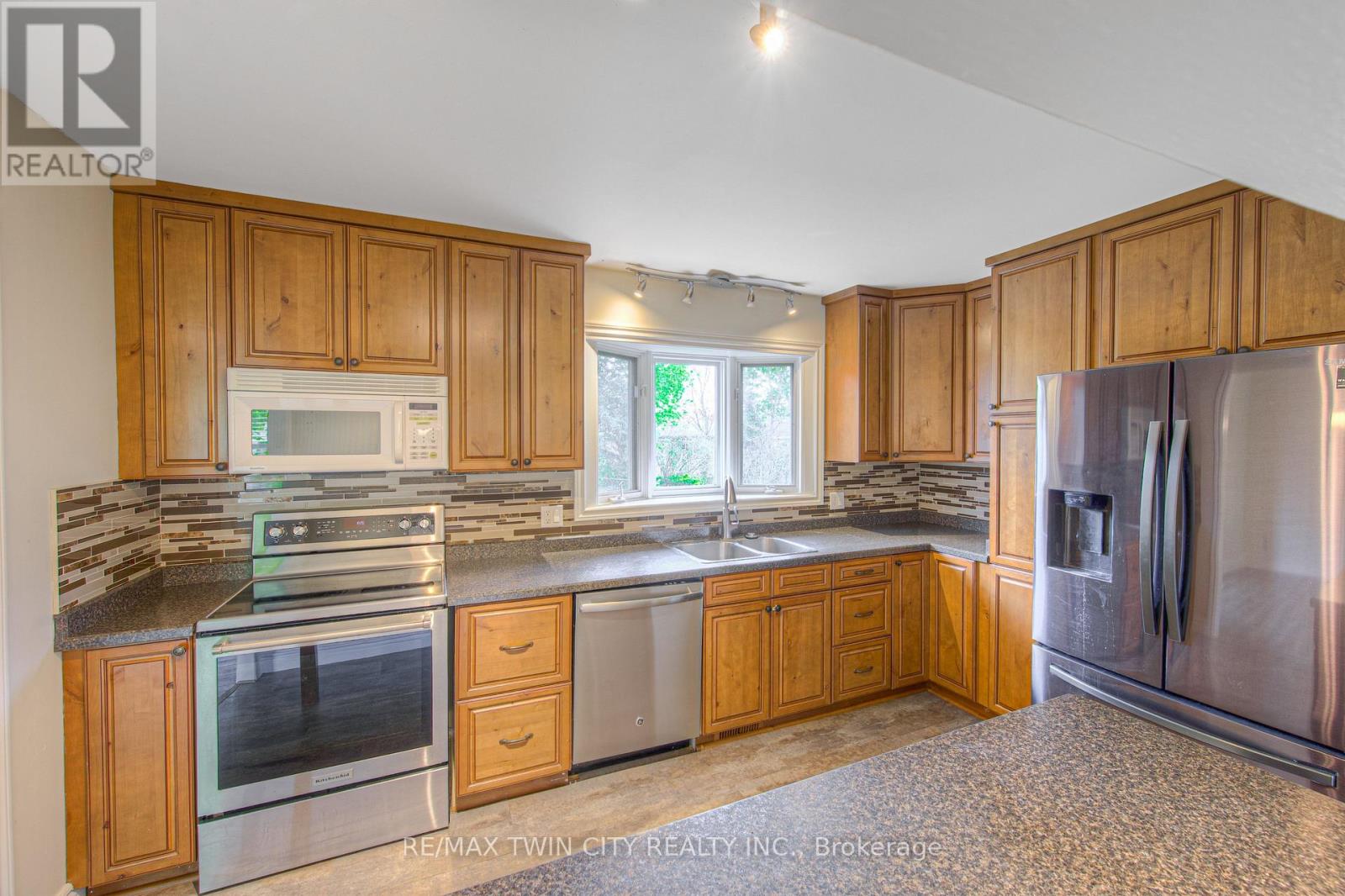 18 Gilston Parkway, Brant, Ontario  N3L 3K6 - Photo 16 - X13086332