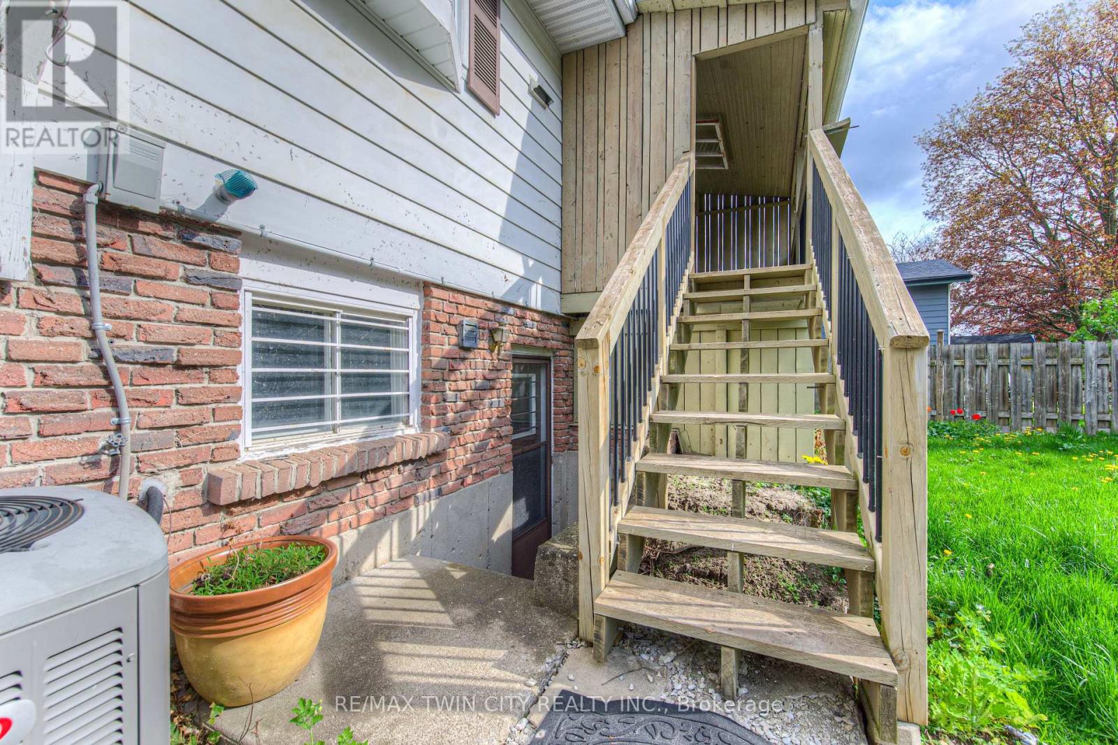 18 Gilston Parkway, Brant, Ontario  N3L 3K6 - Photo 35 - X13086332