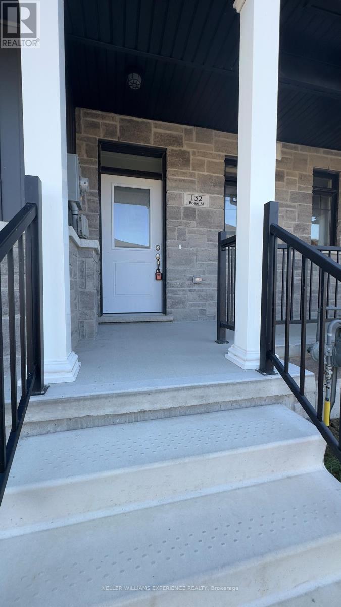 132 ROSIE STREET, Blue Mountains, Ontario