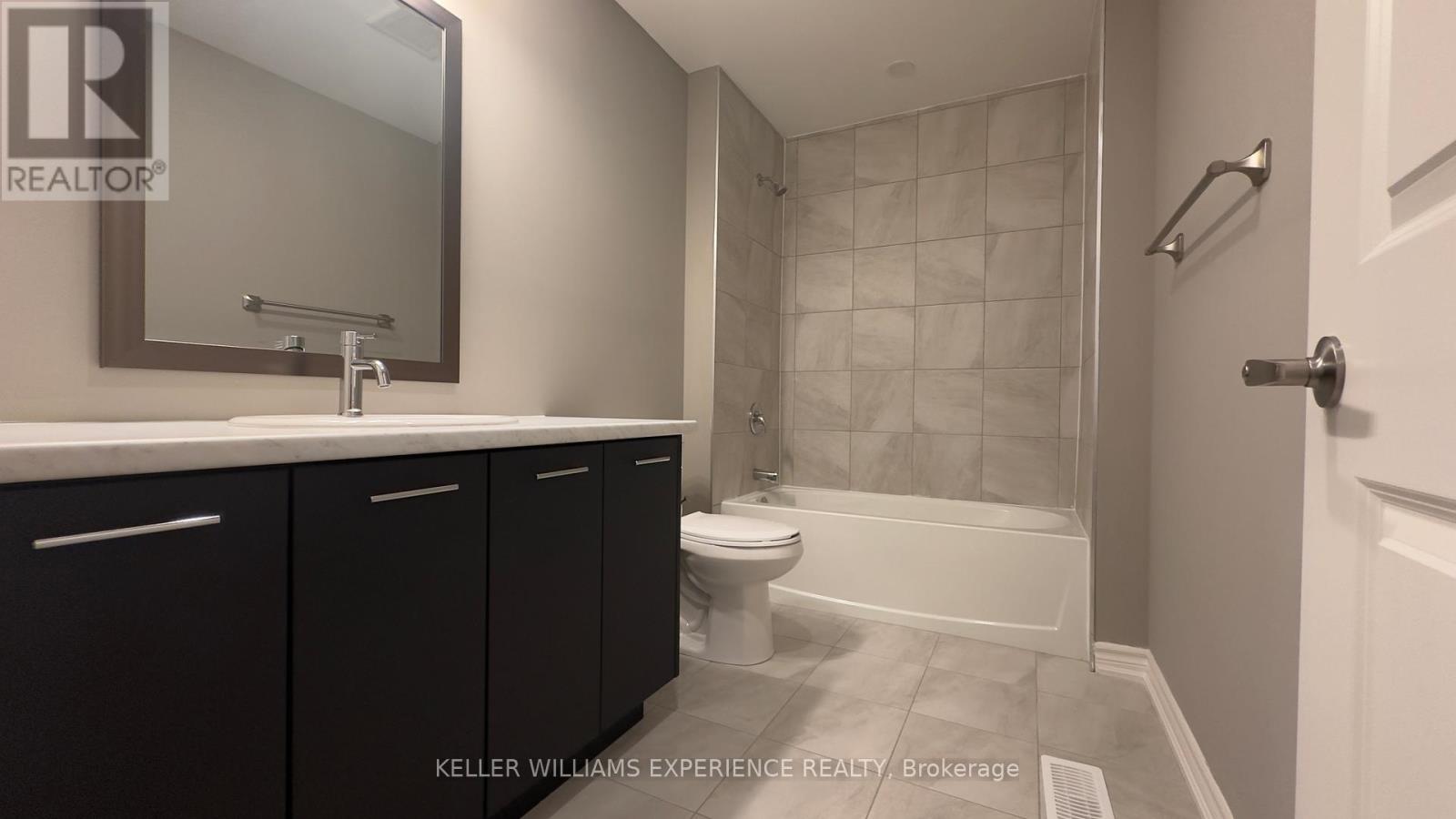 132 Rosie Street, Blue Mountains, Ontario  N0H 1J0 - Photo 15 - X13086462