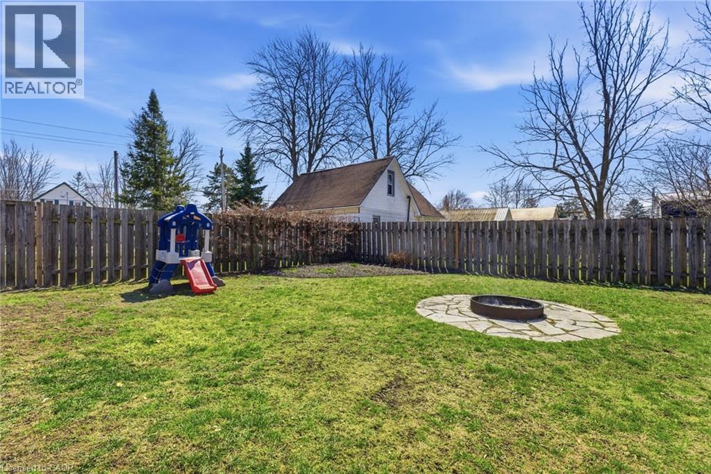 820 Tamarac Street, Dunnville, Ontario  N1A 2E6 - Photo 27 - 40819004