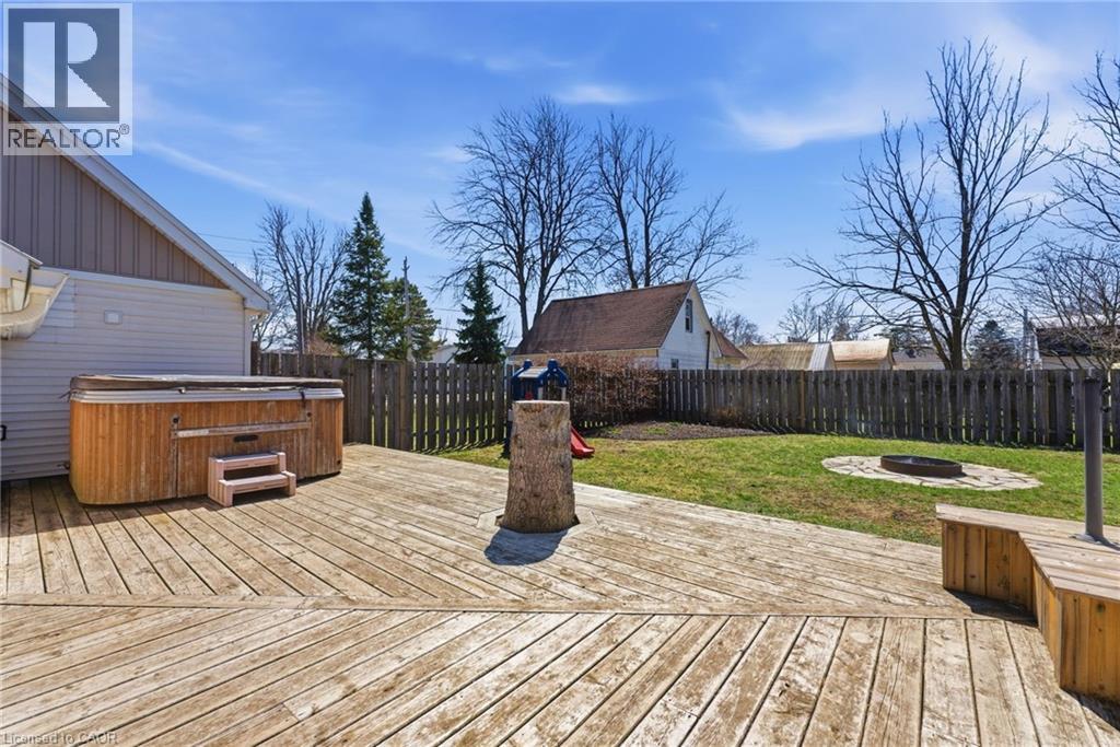 820 Tamarac Street, Dunnville, Ontario  N1A 2E6 - Photo 25 - 40819004