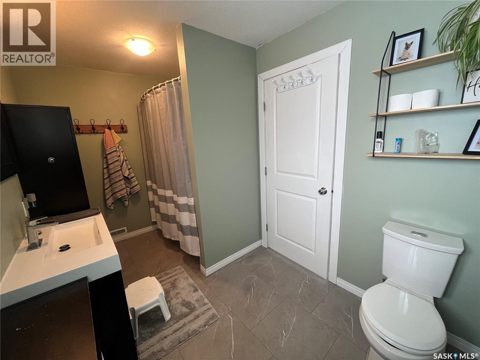 619 Smith Dorrien Avenue, Esterhazy, Saskatchewan  S0A 0X0 - Photo 15 - SK030657