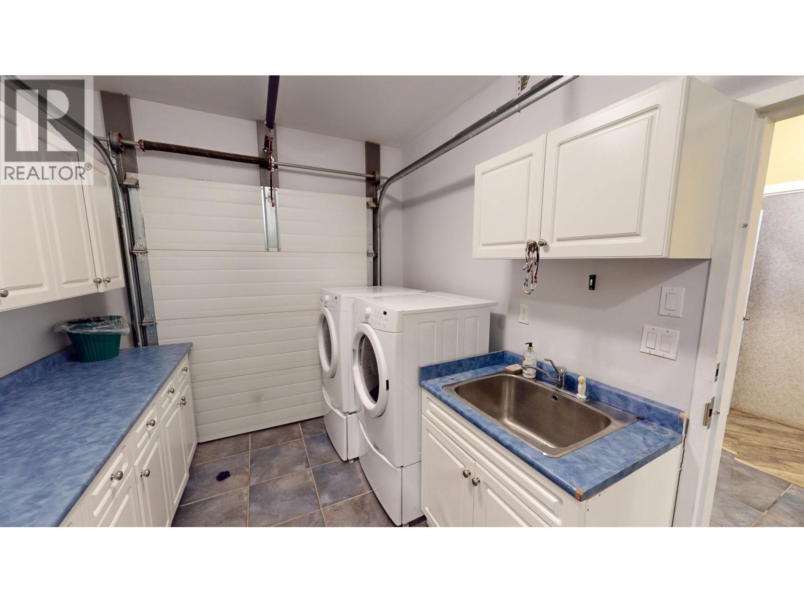 7407 Johnstone Road, Bridge Lake, British Columbia  V0K 1X2 - Photo 22 - R3094071