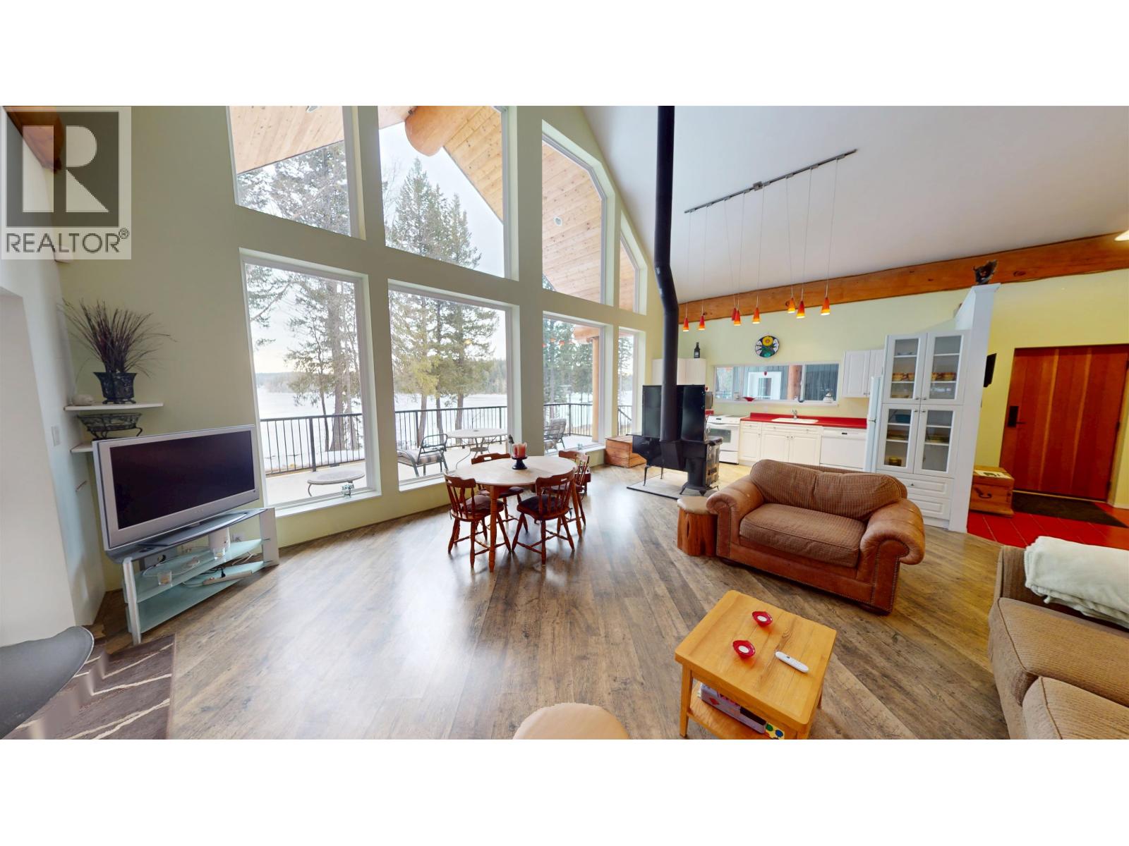 7407 Johnstone Road, Bridge Lake, British Columbia  V0K 1X2 - Photo 37 - R3094071