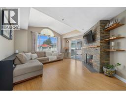 302 19121 FORD ROAD, Pitt Meadows, British Columbia